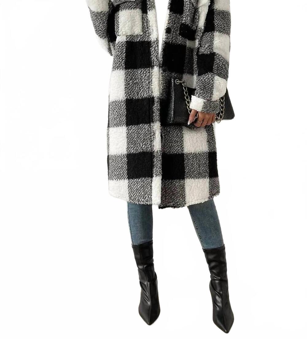 NEW SERENITY lapel plush plaid shacket in black